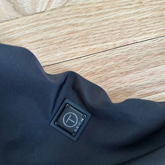 TUMI T-TECH Mens Jacket Water Resistant Concealed Hood Black Size XL 2U-30547 - Picture 4 of 8